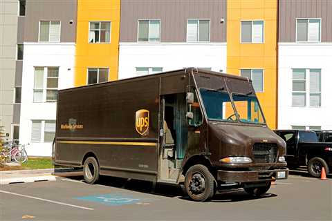 Do UPS trucks have air conditioning?