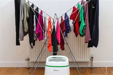 Heated air dryer or dehumidifier – what is the most cost-effective way to dry clothes indoors?