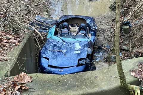 Corvette Driver Starts The New Year With A Splash