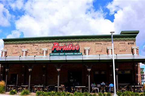 Chicago brand Portillo’s gets a warm welcome in the South