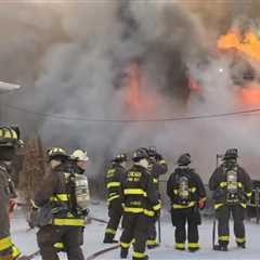 Video: Evacuation ordered at Chicago house fire