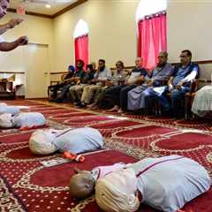 Miami-Dade Fire Rescue delivers life-saving training to mosque groups