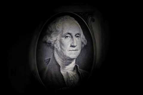 U.S. Dollar Falls. The Euro Could Step Up as Reserve Currency