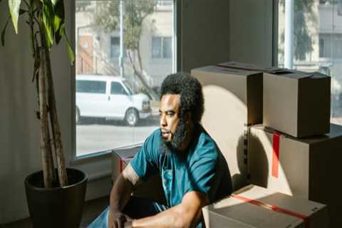 The Top Benefits of Hiring Professionals for Long Distance Moving