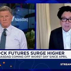 There are a lot of reasons for investors to stay optimistic, says Fundstrat''s Tom Lee