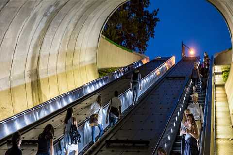 Navigating Public Transportation in Washington DC