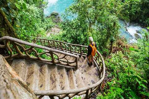 Sustainable Tourism in Southeast Florida: The Role of Community Projects