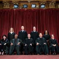 Court rules criminal defendants may be prohibited from discussing ongoing testimony with counsel..