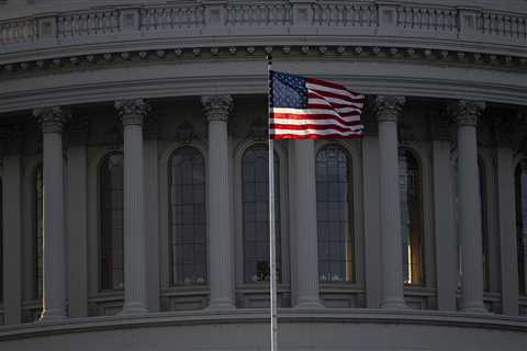 Justices poised to adopt exceptions to federal criminal defendants’ appellate waivers