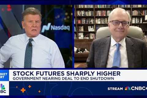 This is a ''buying the dip'' market particularly in AI, says Ed Yardeni