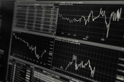 ‘Honeymoon’s Over’: Warsh Under Pressure as Fed Weighs Raising Rates