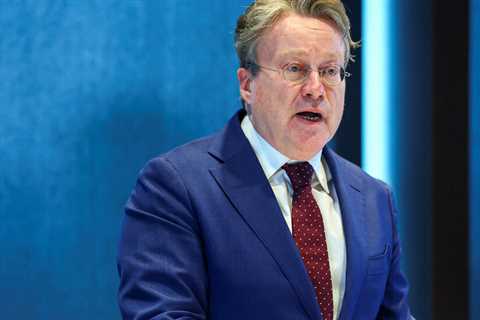 Dutch Central Bank Cuts Gold Reserves in U.S., Citing ‘Geopolitical Unrest’